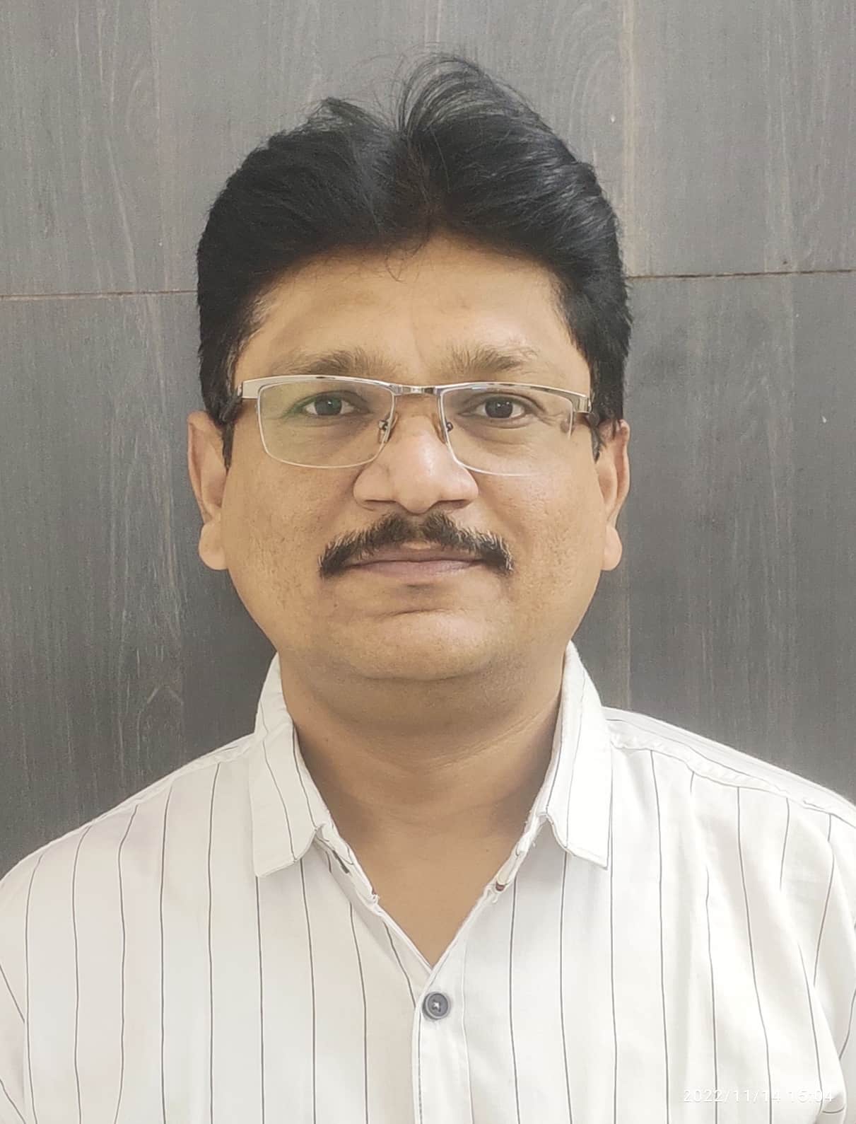 Mr. Hitesh J. Yadav
